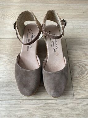 Gaimo Suede Espadrille Wedge Sandals Made in Spain Size 37